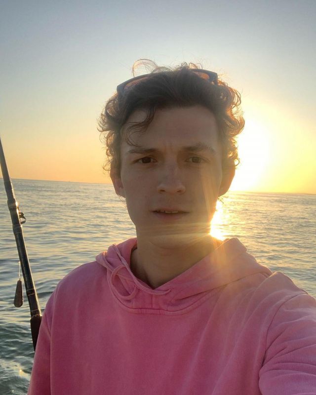 Pink hoodie worn by Tom Holland on his Instagram account @tomholland2013