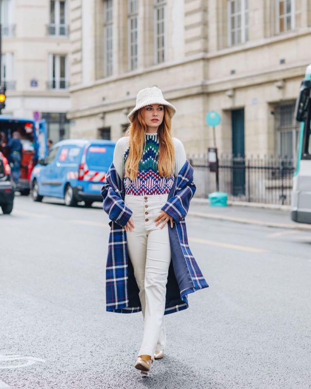 John white of Ophélie Duvillard account on the Instagram of @opheduvillard