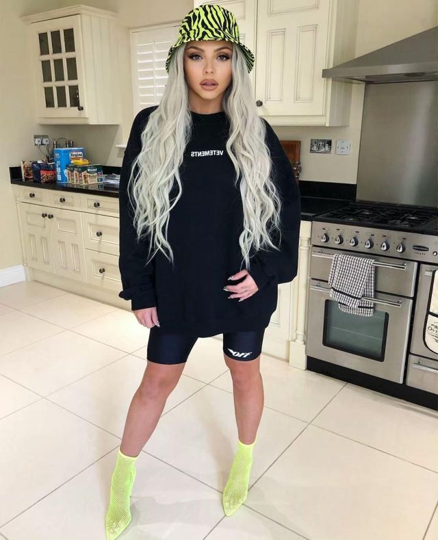 Neon zebra bucket hat of Jesy Nelson on the Instagram account @jesynelson