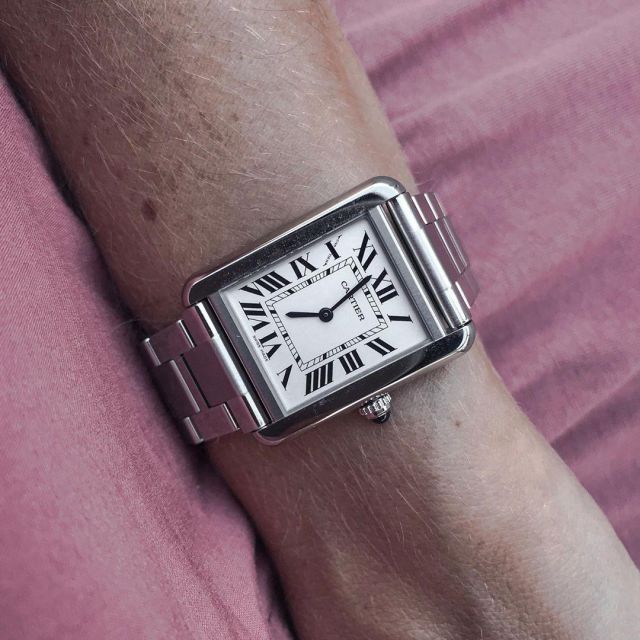 Cartier Watches Silver of Ana Manrique on the Instagram account @anamanriqueg