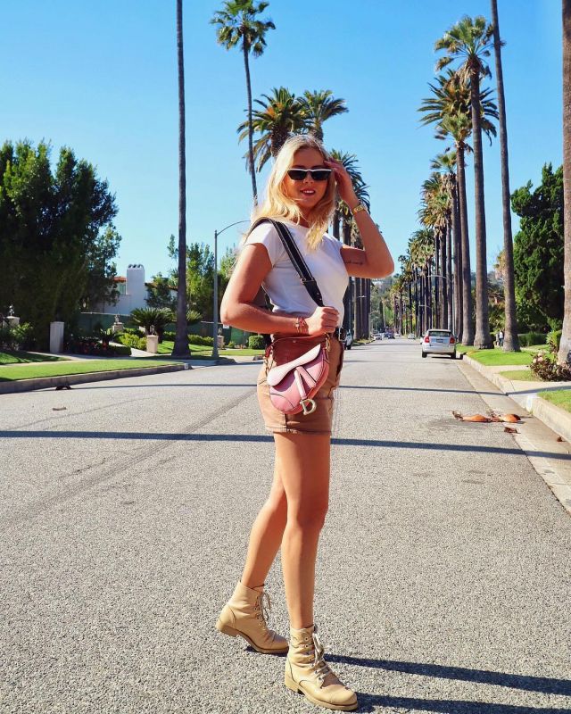 Jupe en velours côtelé Marron de Valentina Ferragni sur l'Instagram account @valentinaferragni