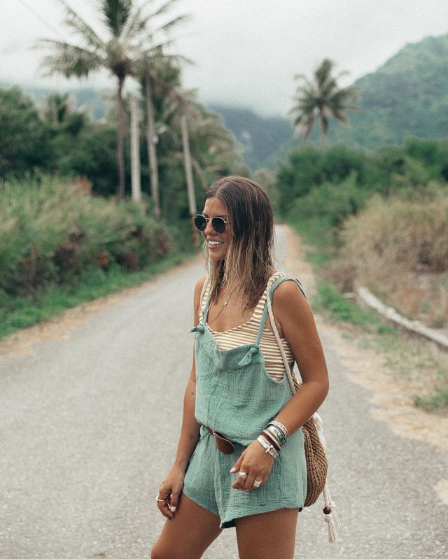 Lunettes de soleil Rondes en Métal de Natalia Cabezas sur l'Instagram account @trendy_taste