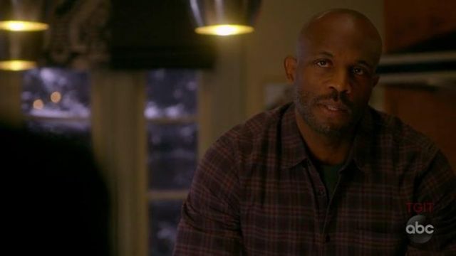 La chemise à carreaux de Nate Lahey (Billy Brown) dans Murder (S05E08)