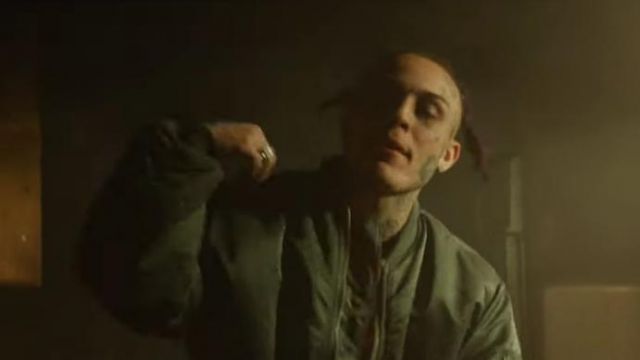 Alpha Industries Green Satin Bomber Jack­et worn by Lil Skies in the YouTube video Gnar - Death Note ft. Lil Skies & Craig Xen (Dir. by @_ColeBennett_)
