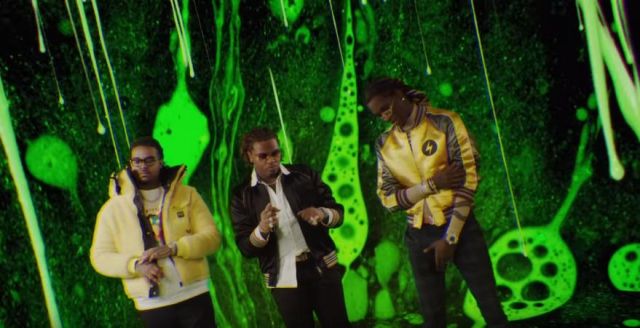 Vfiles Yel­low Re­versible Puffer Jack­et of Unknown in the music video Gunna - Three Headed Snake ft. Young Thug [Official Video]