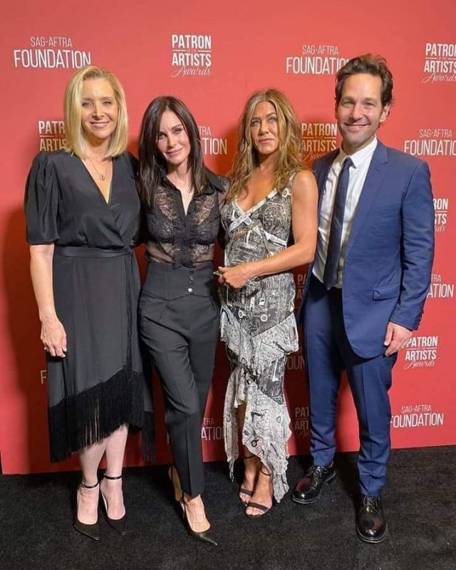 Christian Louboutin Loubi Queen Leather An­kle Strap San­dals worn by Jennifer Aniston Sag-Aftra Foundation’s Patron of the Artists Awards November 7, 2019