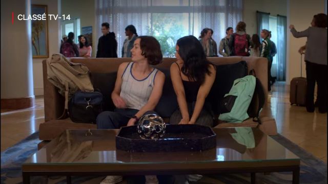 White tank top by Casey Gardner (Brigette Lundy-Paine) in Atypical (S03E09)