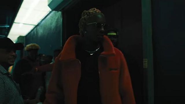 Embuscade Polaire Blouson porté par le Jeune homme dans la vidéo YouTube Young Thug - Quel est Le mouvement ft. Lil Uzi Vert [Vidéo Officielle]
