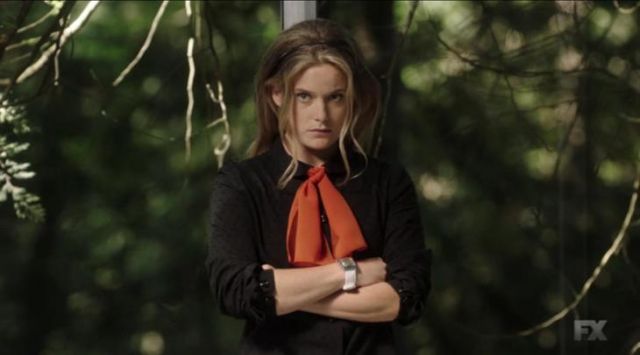 Le chemisier noir de Sydney Barrett (Rachel Keller) dans Legion S01E02