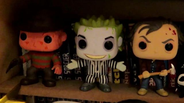 The funko pop BEETLEJUICE in one of THE biggest COLLECTION OF FIGURINES POP! OF FRANCE ! Part 1