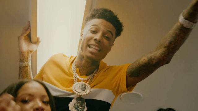 Le Polo Colour Block Givenchy de Blueface dans Blueface - First Class ft. Gunna