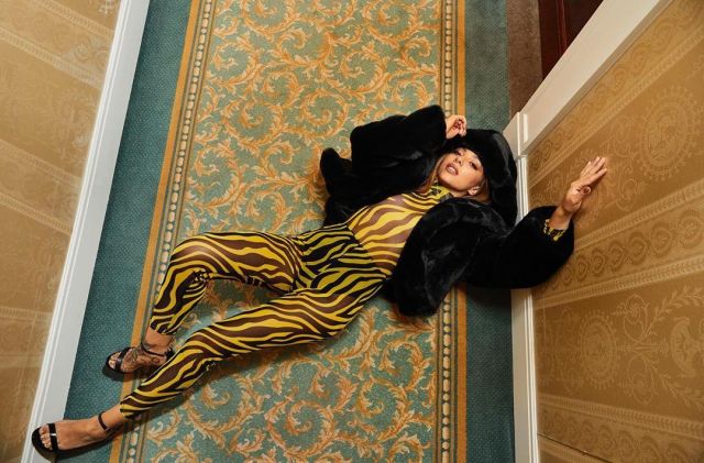 The Combination of tight mesh yellow printed stripes of Jade Thirlwall account on the Instagram of @jadethirlwall