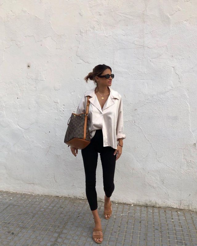 Knit­ted Leg­gings Black of Maria Teresa Valdes on the Instagram account @marvaldel