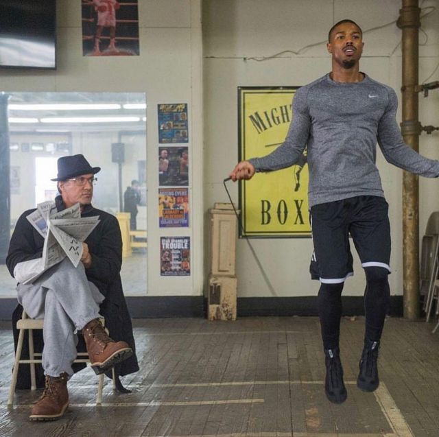 Gris Nike Manches Longues porté par Michael B. Jordan sur l'Instagram compte de @boxingfinesse