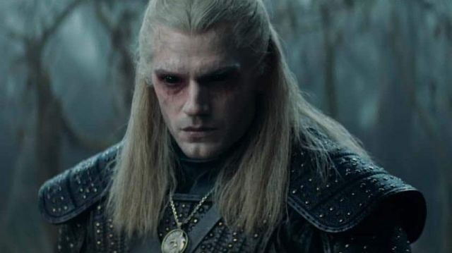 Geralt of Rivia Kaer Morhen Shoulder Pauldrons of Geralt of Rivia (Henry Cavill) in The Witcher Season 1