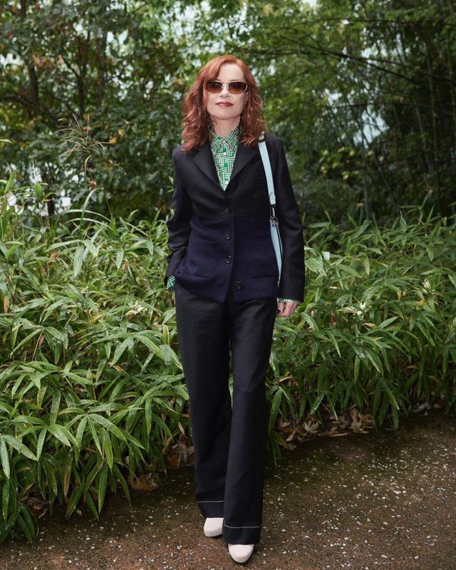 Bottines blanche de Isabelle Huppert sur le compte Instagram de @isabelle.huppert