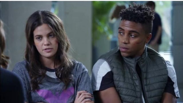 The Down Jacket Without Sleeves Worn By Daniel Hayward Chris O Neal In The Series At Greenhouse Academy Spotern