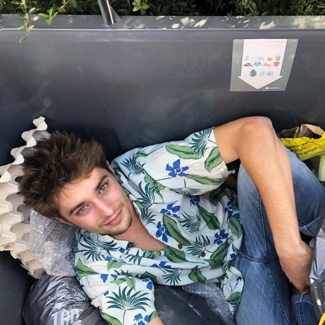 Green Shirt To Plant Maxence Danet Fauvel On The Account Instagram Of Maxencefvl Spotern