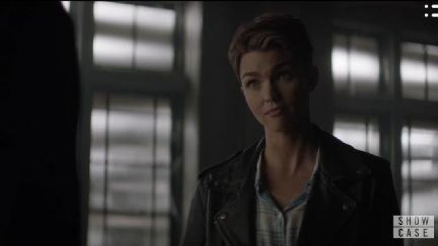 Aritzia Leather Black Jack­et worn by Kate Kane (Ruby Rose) in Batwoman Season01 Episode07