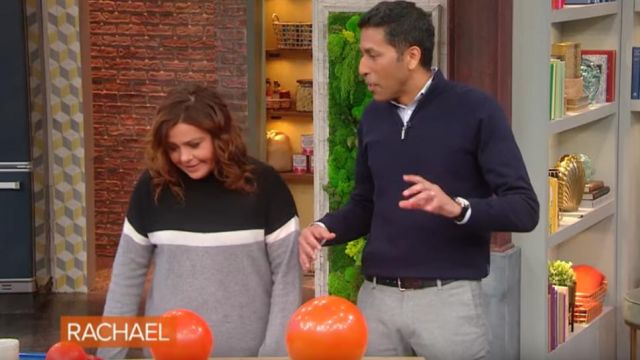 C by bloomingdale's Col­or-Block Mock-Neck Cash­mere Sweater $138.60 worn by Rachael Ray on Rachael Ray Show November 20, 2019