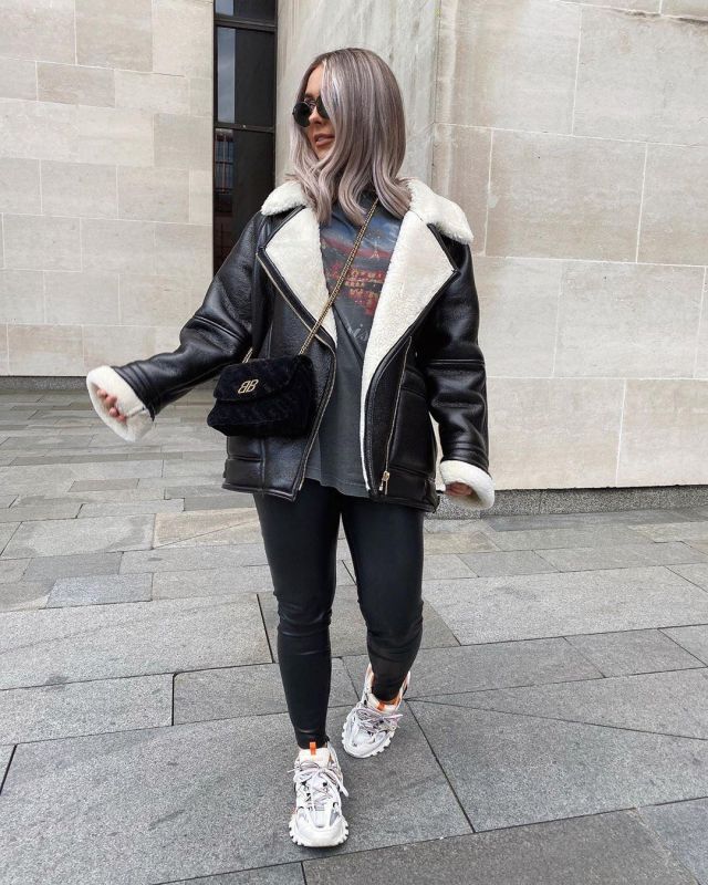 Black Leather Pants of Natalia Kurda on the Instagram account @nataliakurda