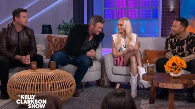 The upside Mus­cle print­ed stretch-cot­ton jer­sey tank worn by Gwen Stefani on The Kelly Clarkson Show November 19, 2019