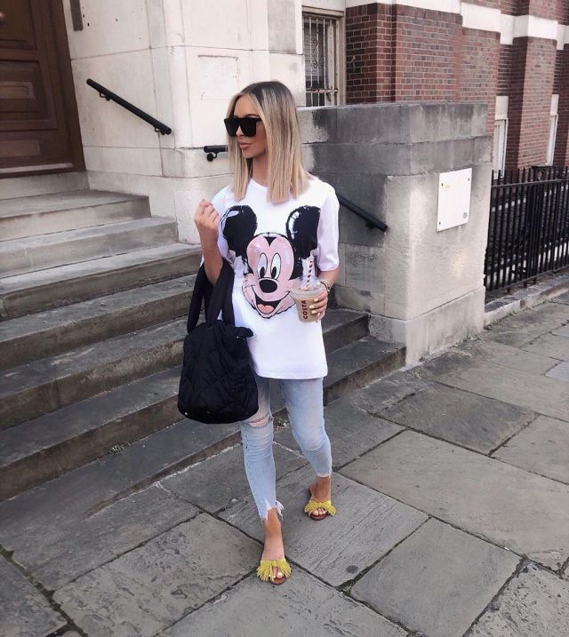 Mickey Mouse T-shirt de Alexx Coll sur l'Instagram account @alexxcoll