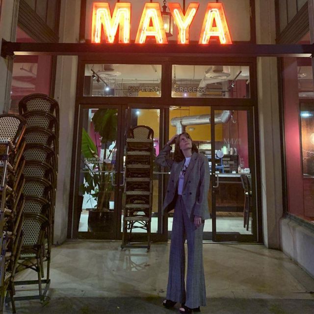 The platform shoes of Maya Hawke on the account Instagram of @maya_hawke