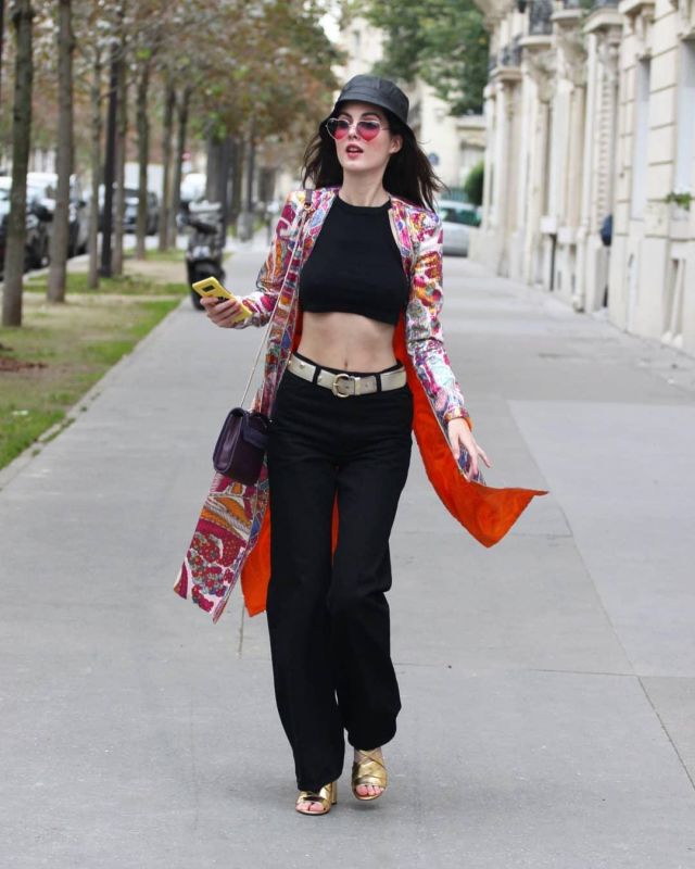 Le bob noir de Claire Chust sur son compte Instagram @clairechust