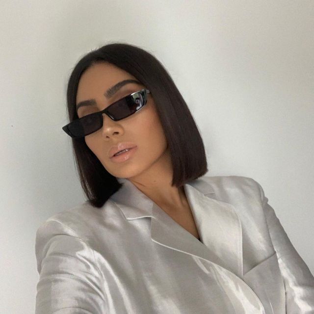 Gafas de sol rectangulares de Charlotte Emily Sanders en la cuenta de Instagram @charlotteemilysanders