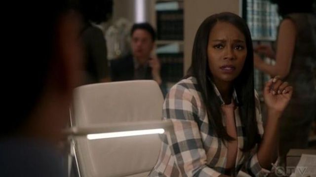 Veronica Beard Vérifier Linge Blazer porté par Michaela Pratt (Aja Naomi King) dans la Façon de s'en tirer avec Assassiner Saison 06 Episode 08