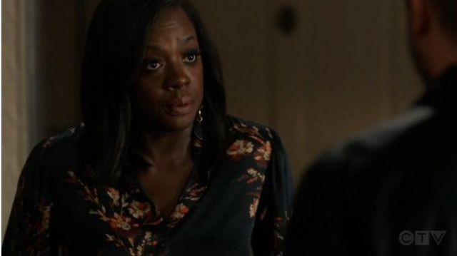 Equipment Black Floral Blouse worn by Annalise Keating (Viola Davis) in How to Get Away with Murder Season 06 Episode 08