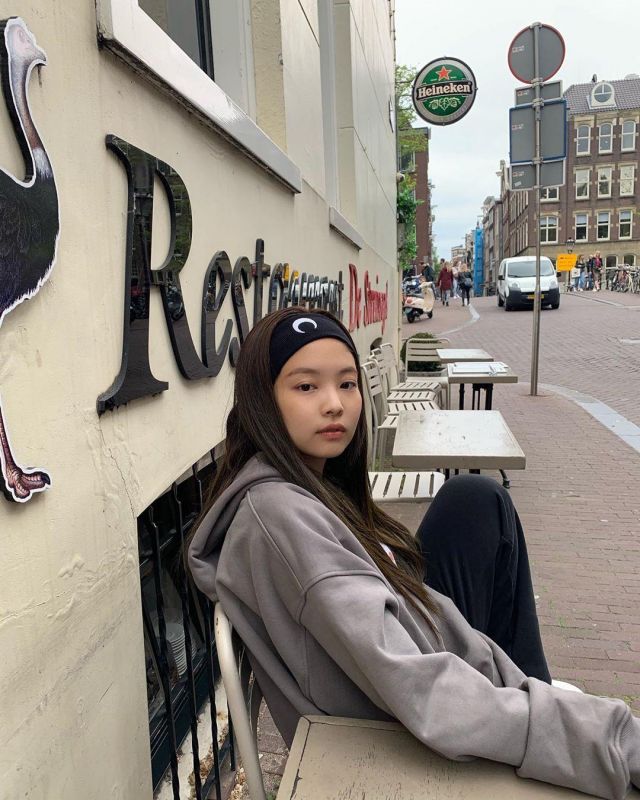 jennie kim hoodie