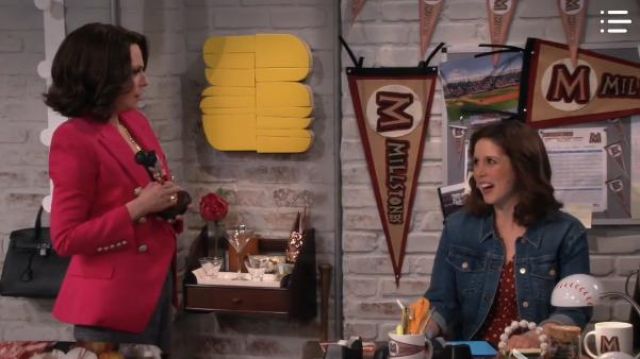 J brand Blue Den­im Jack­et worn by Amy (Vanessa Bayer) in Will & Grace Season11 Episode05
