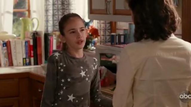 Play Six Girls Star Print Camo Worn By Anna Kat Otto Julia Butters In American Housewife
