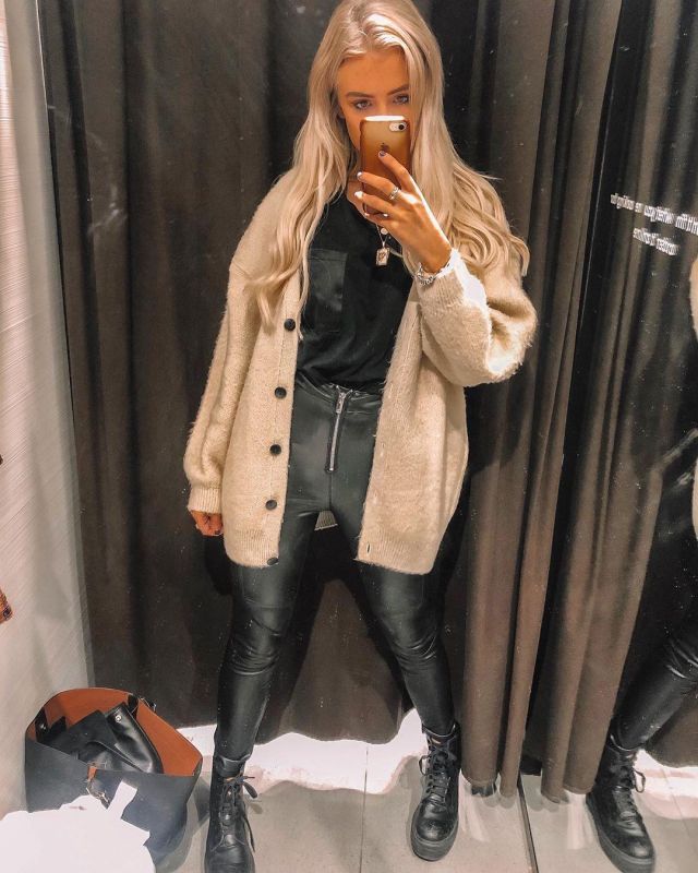 Topshop Black Leather Pant of Helena on the Instagram account @helenacritchley