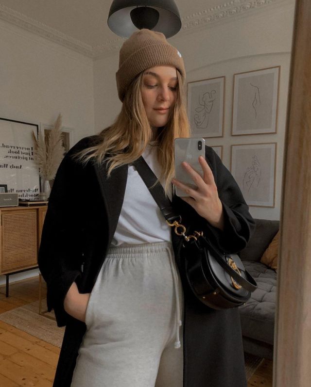 Black Belted Coat of Alix on the Instagram account @icovetthee