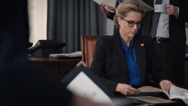 Alexander Mcqueen Cropped Sleeve Blaz­er worn by Elizabeth McCord (Téa Leoni) in Madam Secretary Season 6 Episode 9