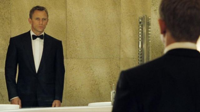 Turnbull & Asser white tuxedo shirt worn by James Bond (Daniel Craig) as seen in Casino Royale