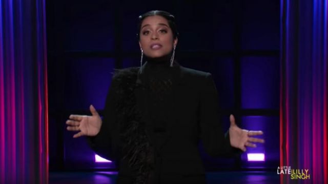 Cinq ã sept Por­tia Feath­er Blaz­er worn by Lilly Singh on A Little Late with Lilly Singh December 2, 2019