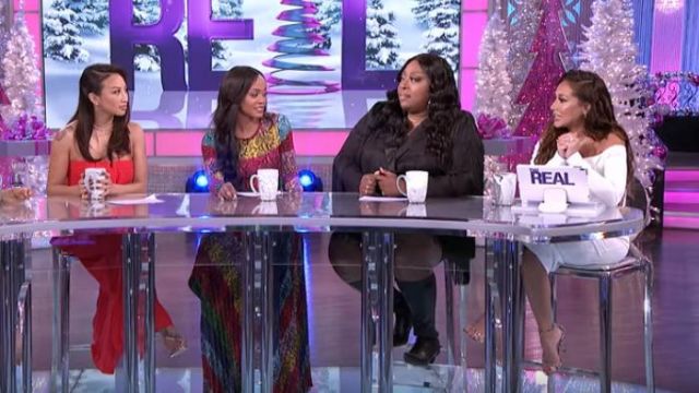 Eloquii Fringe Blaz­er Dress worn by Loni Love on The Real  December 2,2019