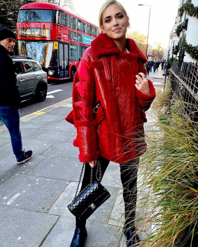 The handbag Chanel, Chiara Ferragni on his account Instagram @chiaraferragni