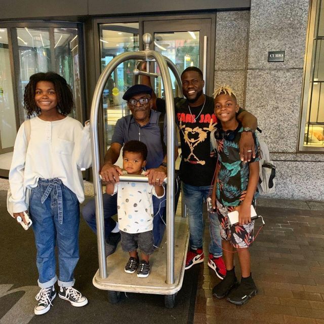 The t-shirt Pearl Jam worn by Kevin Hart on the account Instagram of @kevinhart4real