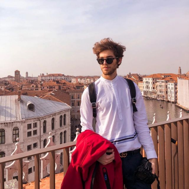 Cinturón de piel Gucci de Domenico De Cunzolo en la cuenta de Instagram @domenicodecunzolo