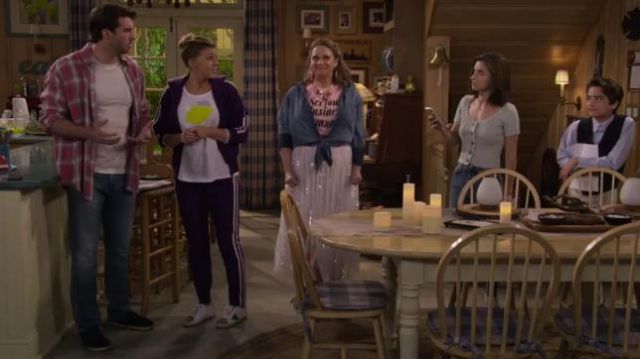 Isabel Marant Side Stripe Purple Pantalones usados por D.J. Tanner-Fuller (Candace Cameron-Bure) en Fuller House Temporada 5 Episodio 5