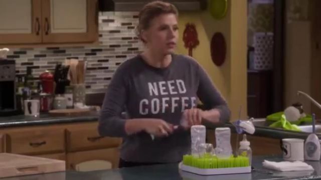 The Original Retro Brand Need Cof­fee Hac­ci Su­per­soft Pullover worn by Stephanie Tanner (Jodie Sweetin) in Fuller House Season 5 Episode 7