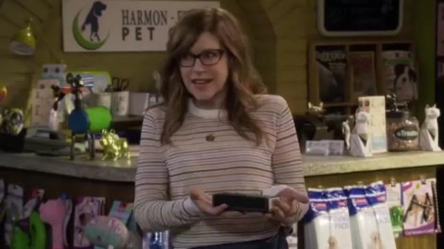 Joie Porcelain Striped Sweater Worn By Lisa Loeb Lisa Loeb In Fuller House Season 5 Episode 8 Spotern