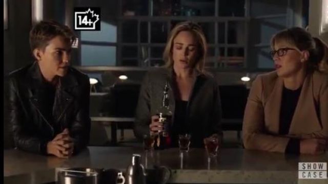 Wilsons Leather Jack­et worn by Kate Kane (Ruby Rose) in Batwoman Season 01 Episode 09