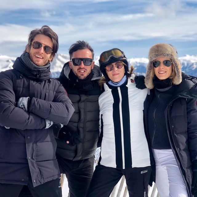 The long down jacket black, Élodie Fontan account on the Instagram of @elodie_fontan