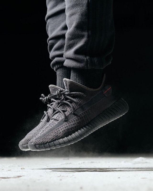 on the account Instagram of @yeezyboosts